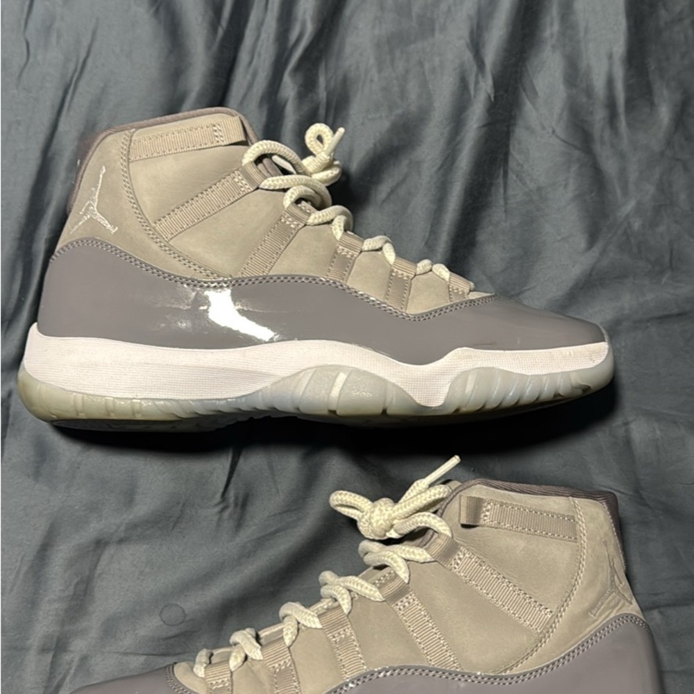 Air Jordan 11 Retro cool gray